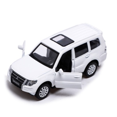 Машина металлическая MITSUBISHI PAJERO 4WD